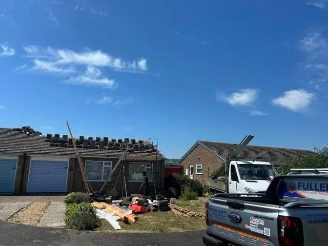 N Fullers re-roofing a bungalow in Sussex